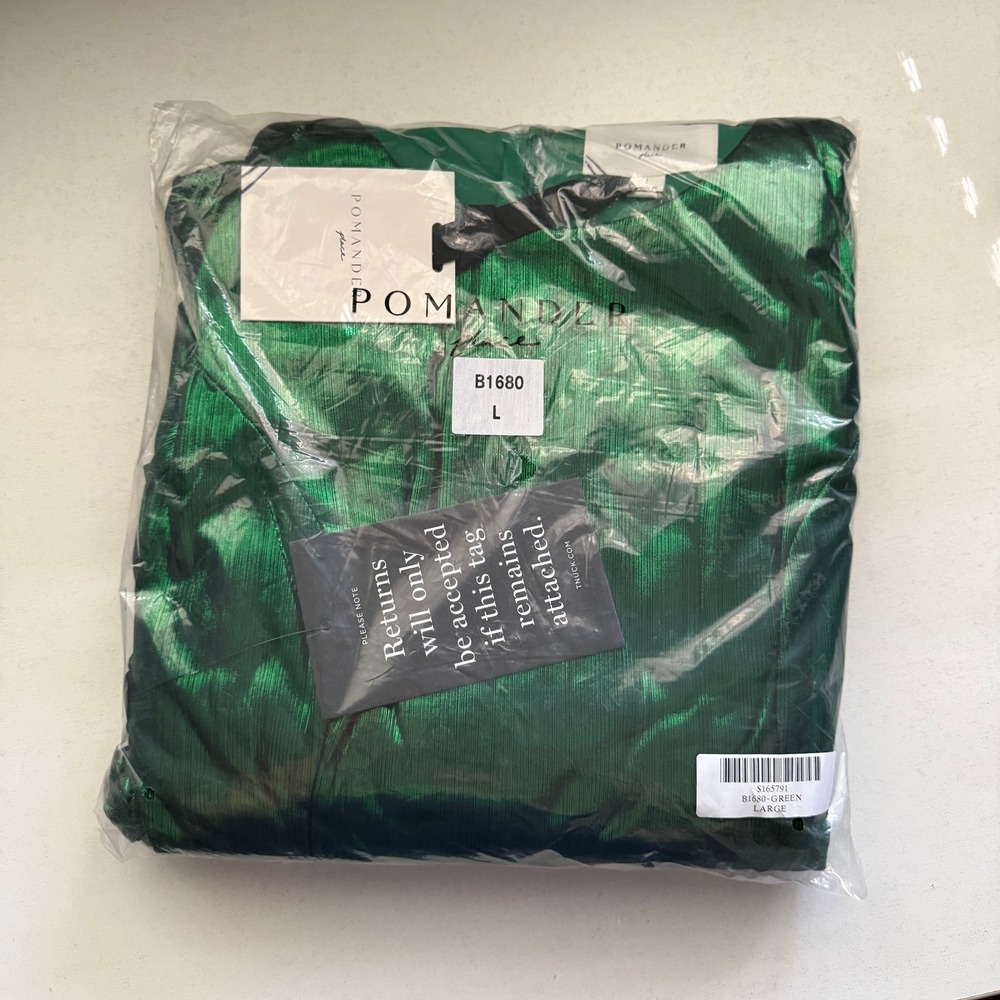 Pomander Place Holiday Ready Emerald Crinkle Lurex Lillith Dress Midi L